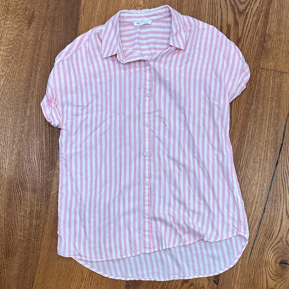 Beachlunchlounge Nautical Pink and White Striped Button-Up Blouse - medium